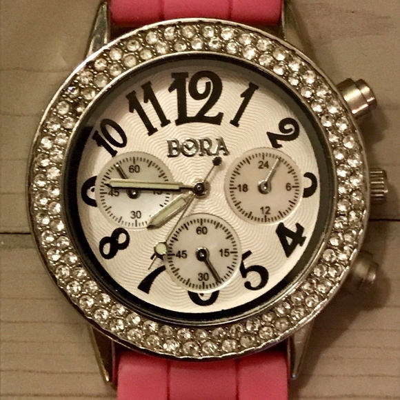 BORA CRYSTAL WATCH LADIES SPORT JELLY SILICONE BAN - Picture 1 of 2